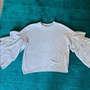 Medium grey bell sleeved Who What Wear sweater